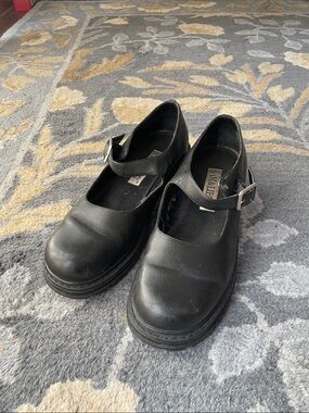 VINTAGE 90s Sam & Libby Black Mary Jane Shoes with Buckle